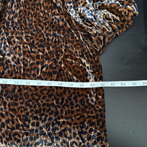 NWT Soft Surroundings Icon Silk Velvet Poets Tunic Shirt Animal Print Sz Large - Picture 11 of 12